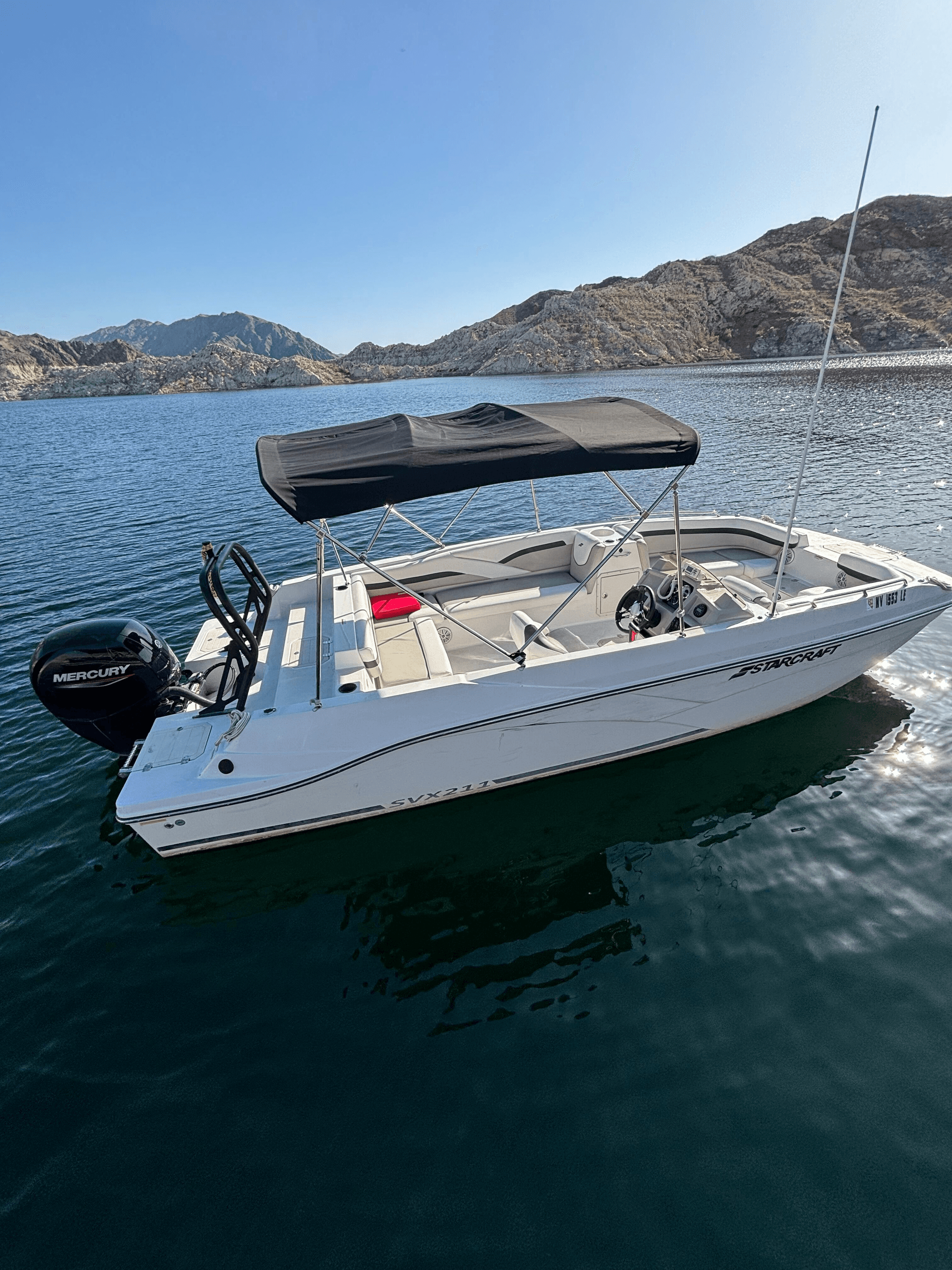 21' Starcraft Ski Boat