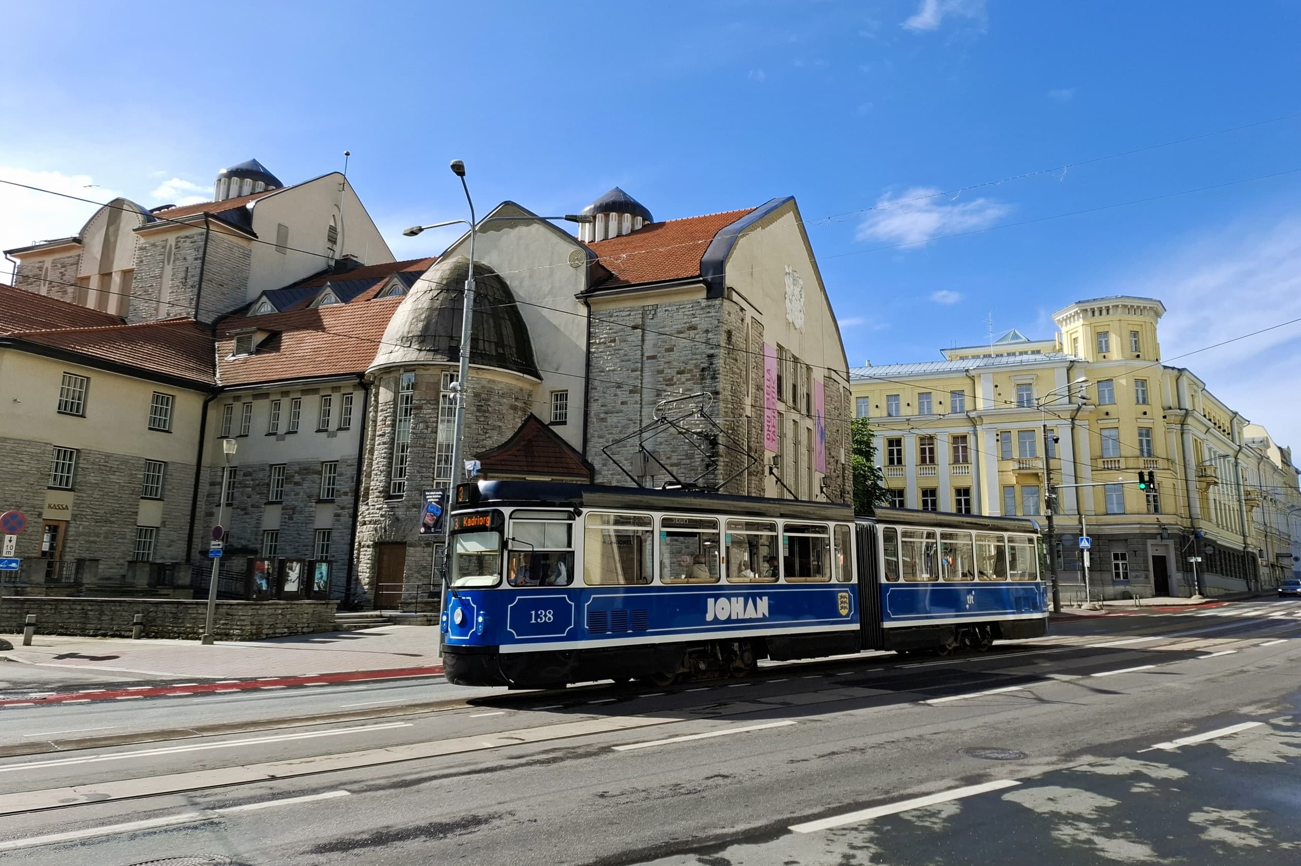 Tour en tranvía por Tallin: Kadriorg y Rotermann