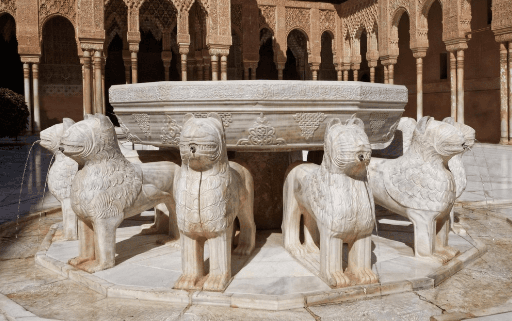 Tour con Audioguía: Alhambra, Palacios Nazaríes y Generalife
