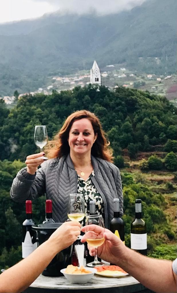 São Vicente Vineyard Visit & Traditional Lunch