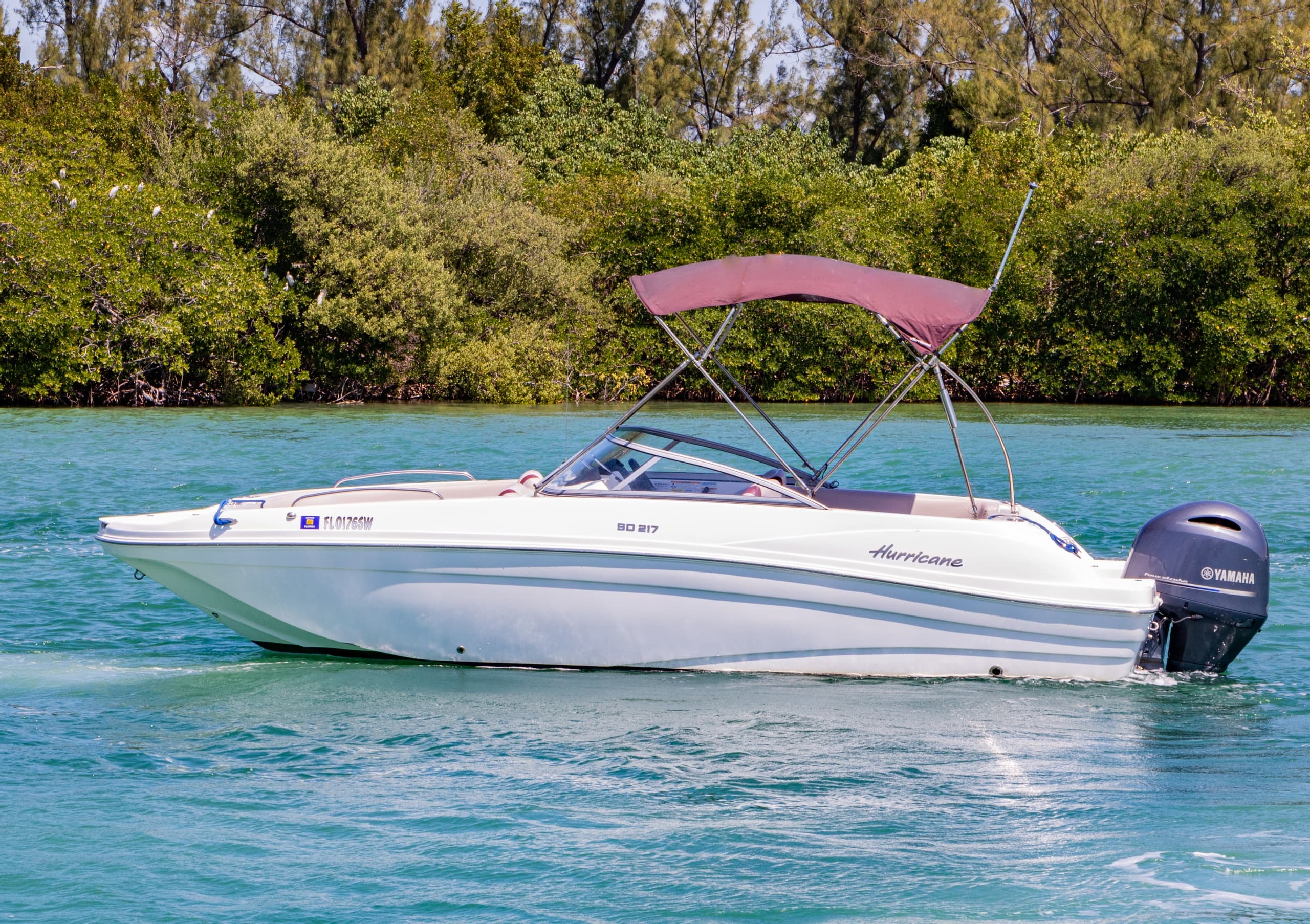 Hurricane Deck Boat Rental - Up to 12 People