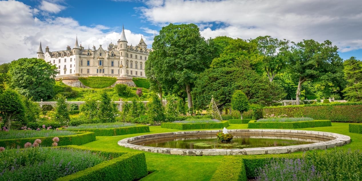 Invergordon Shore Excursion - Dunrobin Castle and Highland Villages