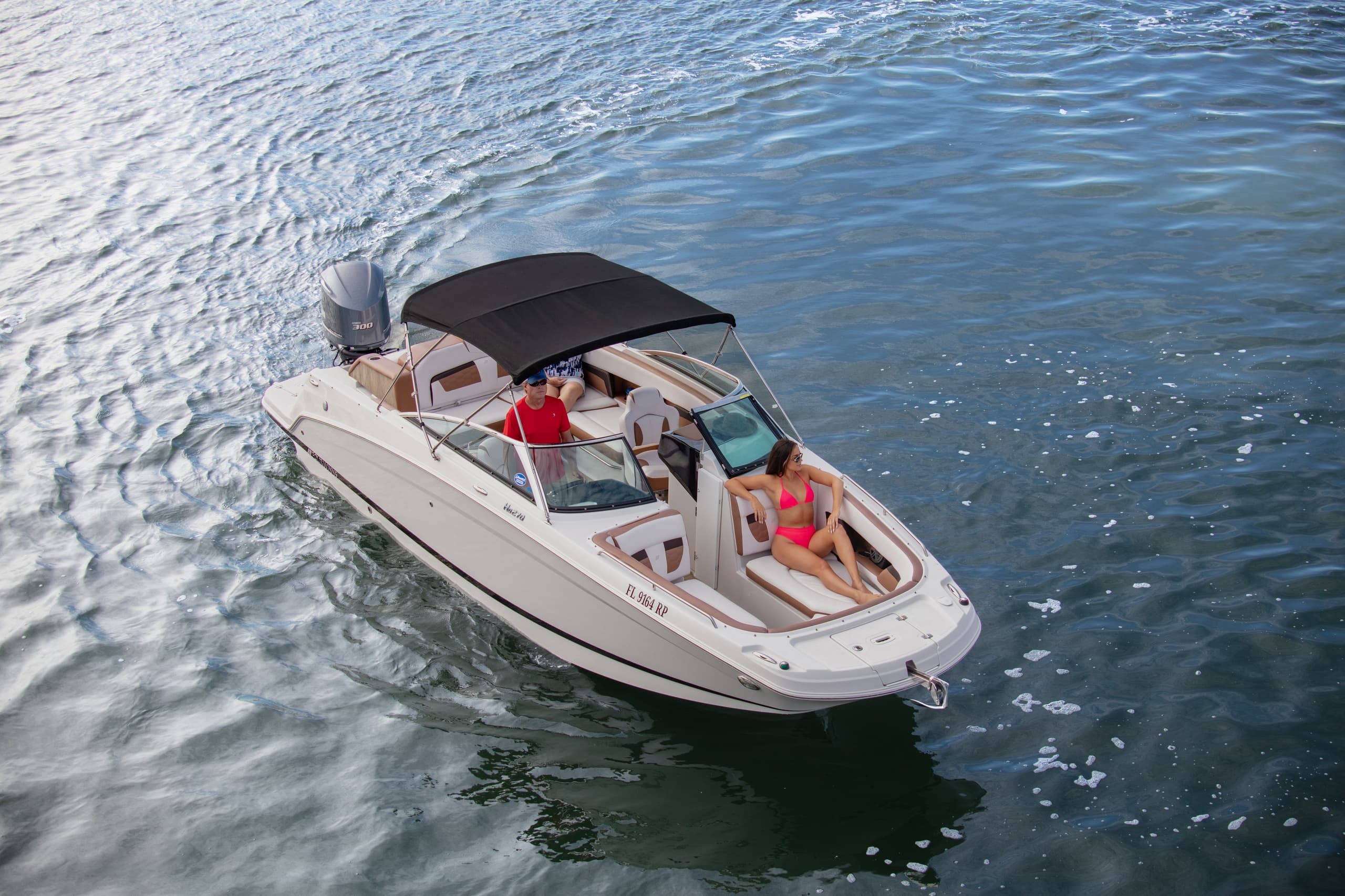 Four Winns Premium Deckboat