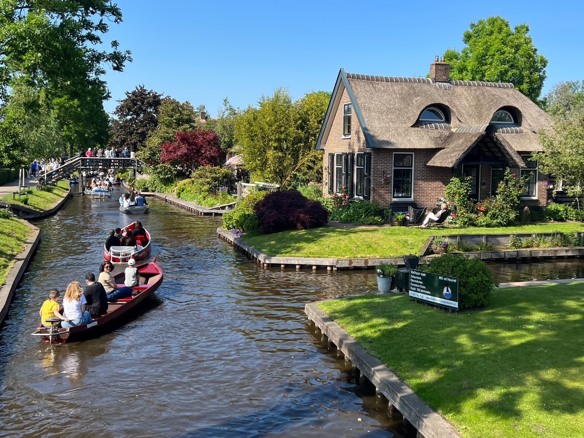 Amsterdam: Giethoorn, Volendam, and Zaanse Schans Holland Dream Tour