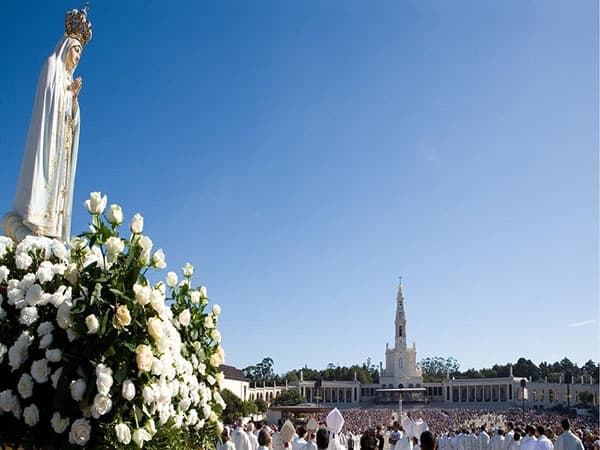 Fátima, Batalha, Alcobaça, Nazaré & Óbidos