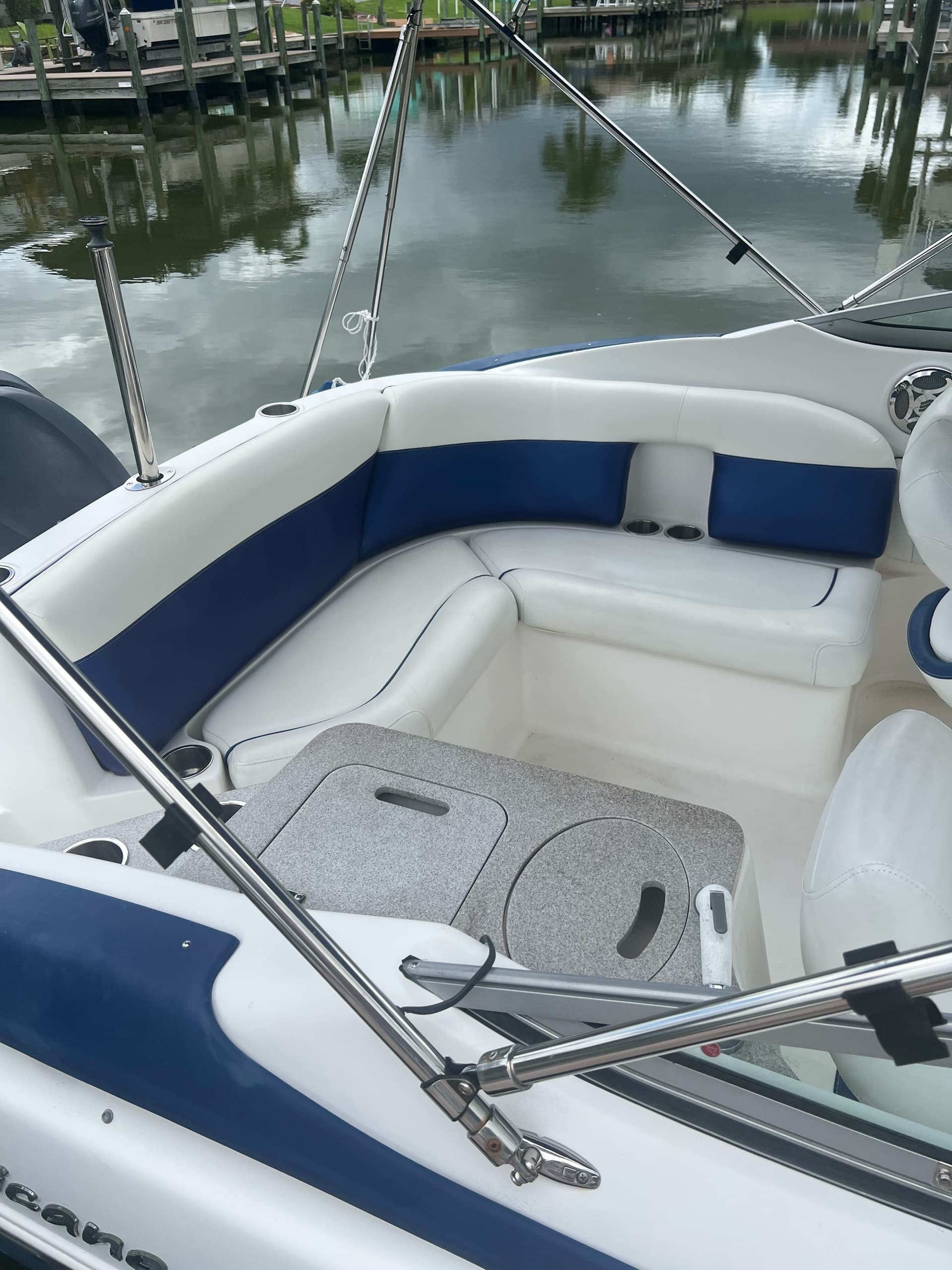 Hurricane SunDeck 240
