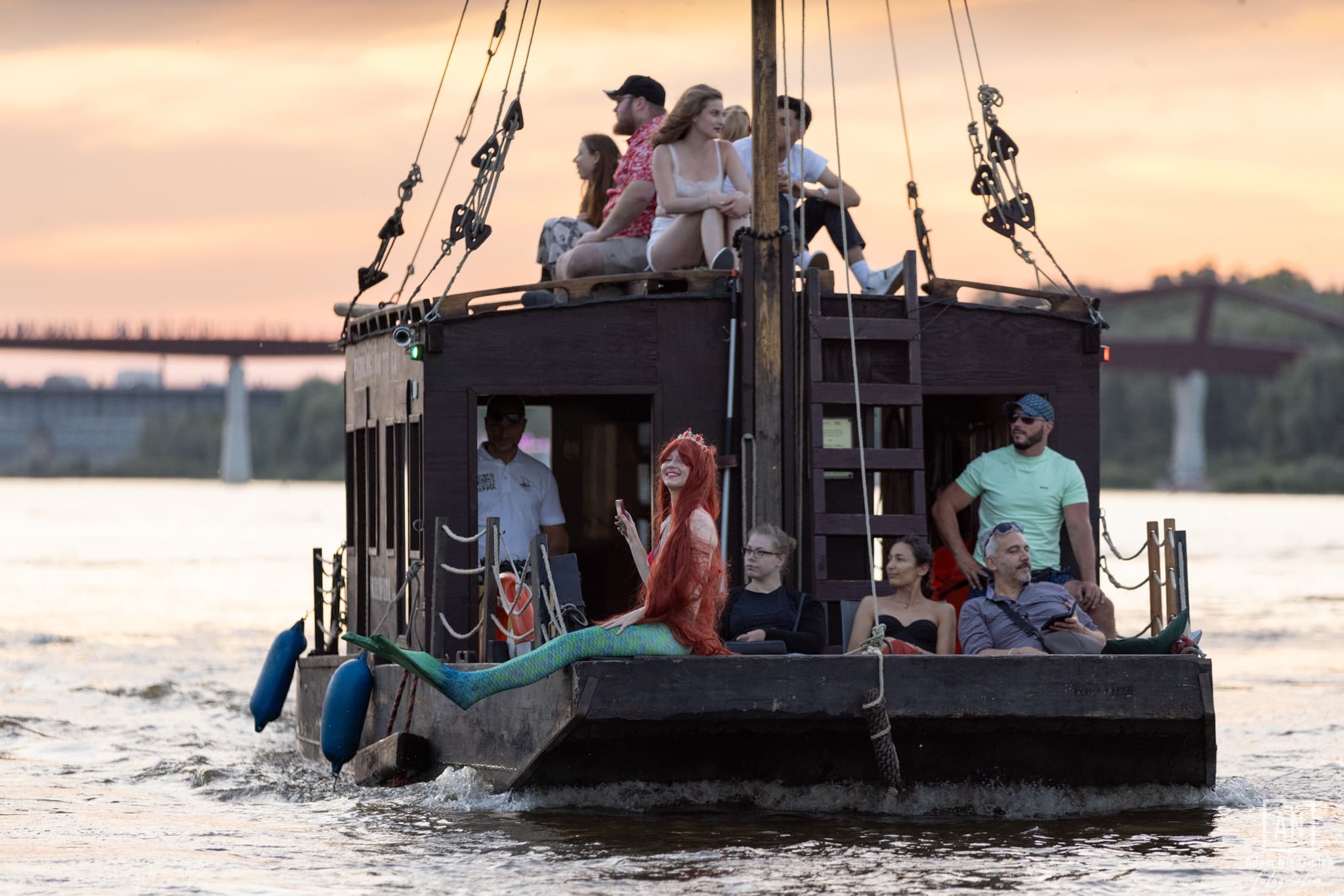 Sightseeing cruise along the River Vistula