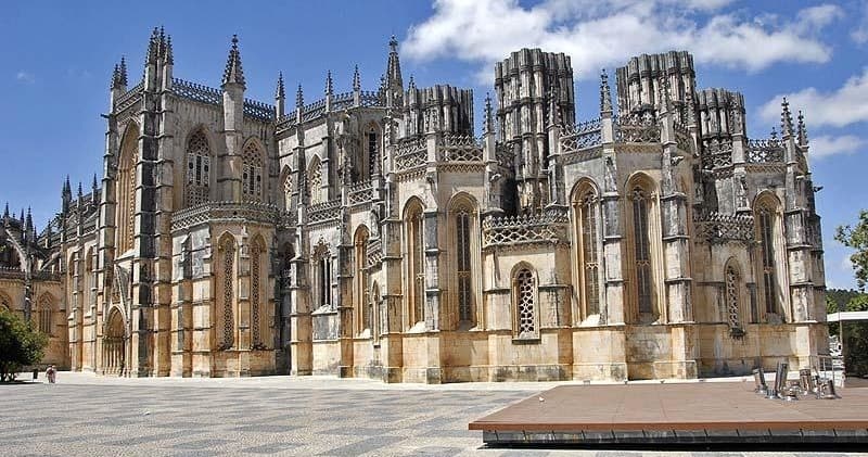Fátima, Batalha, Nazaré, Óbidos Private Full Day Tour