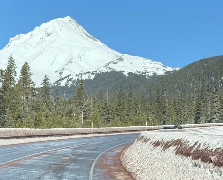 Waterfalls and Wine, plus Mt. Hood's Timberline Tour