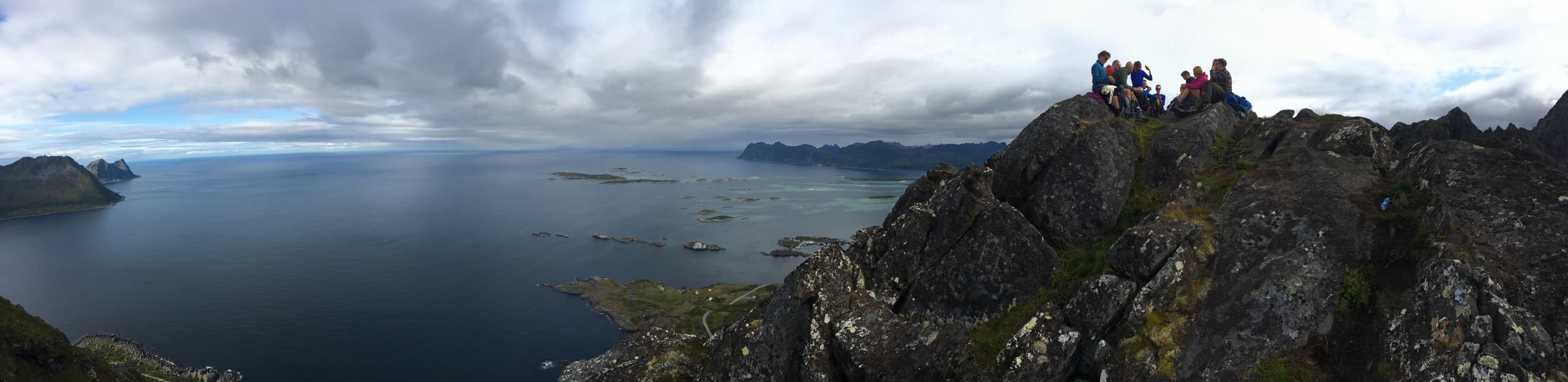 Hike to Sukkertoppen viewpoint (150 m)
