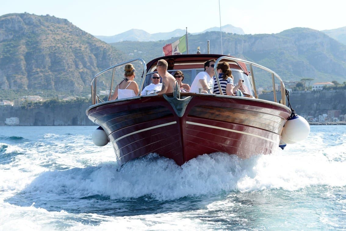 Escursione in barca a Sorrento, Capri e Grotta Azzurra – Esperienza Prime - TOUR IN SPAGNOLO