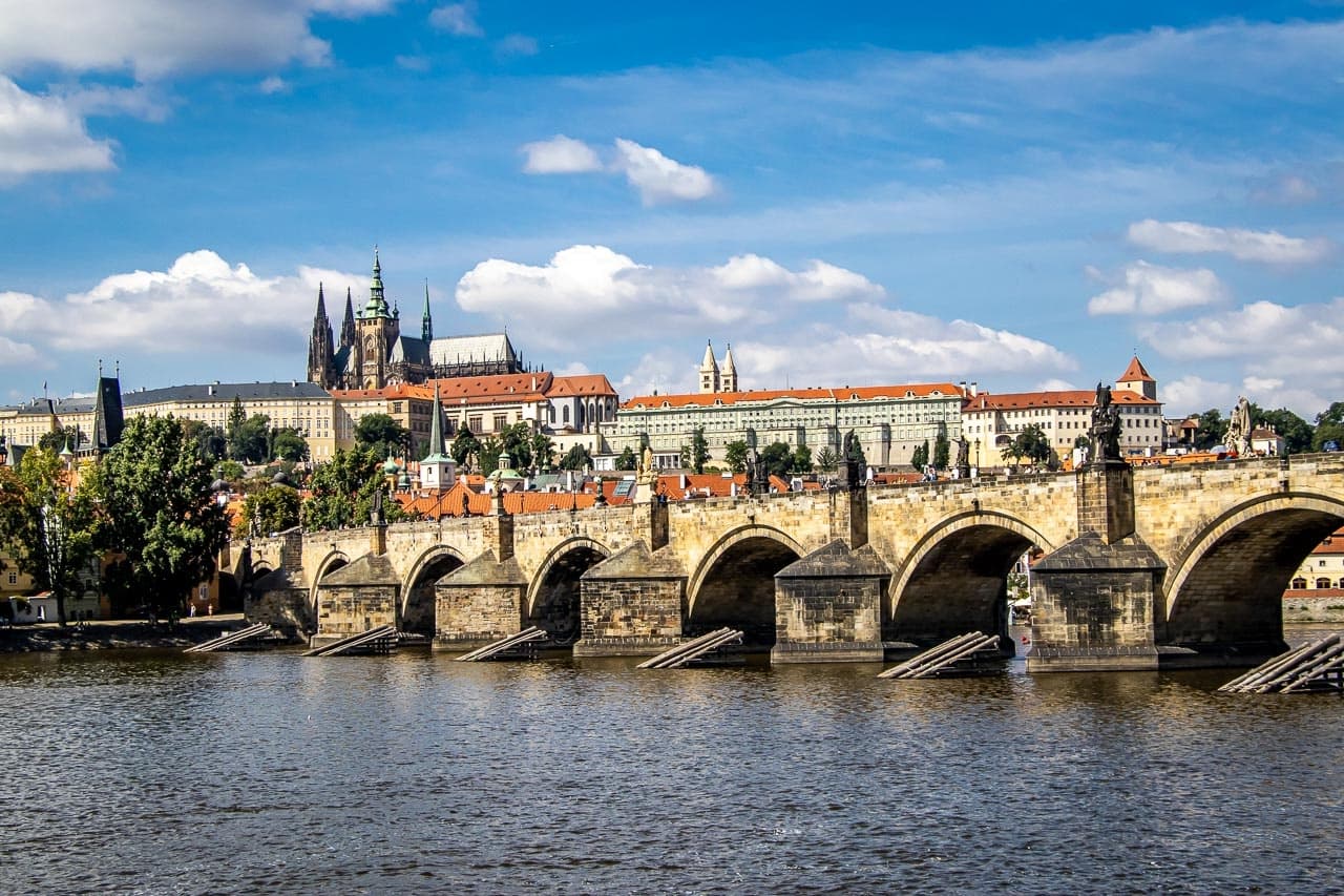 Old Town, Jewish Quarter and Charles Bridge tour