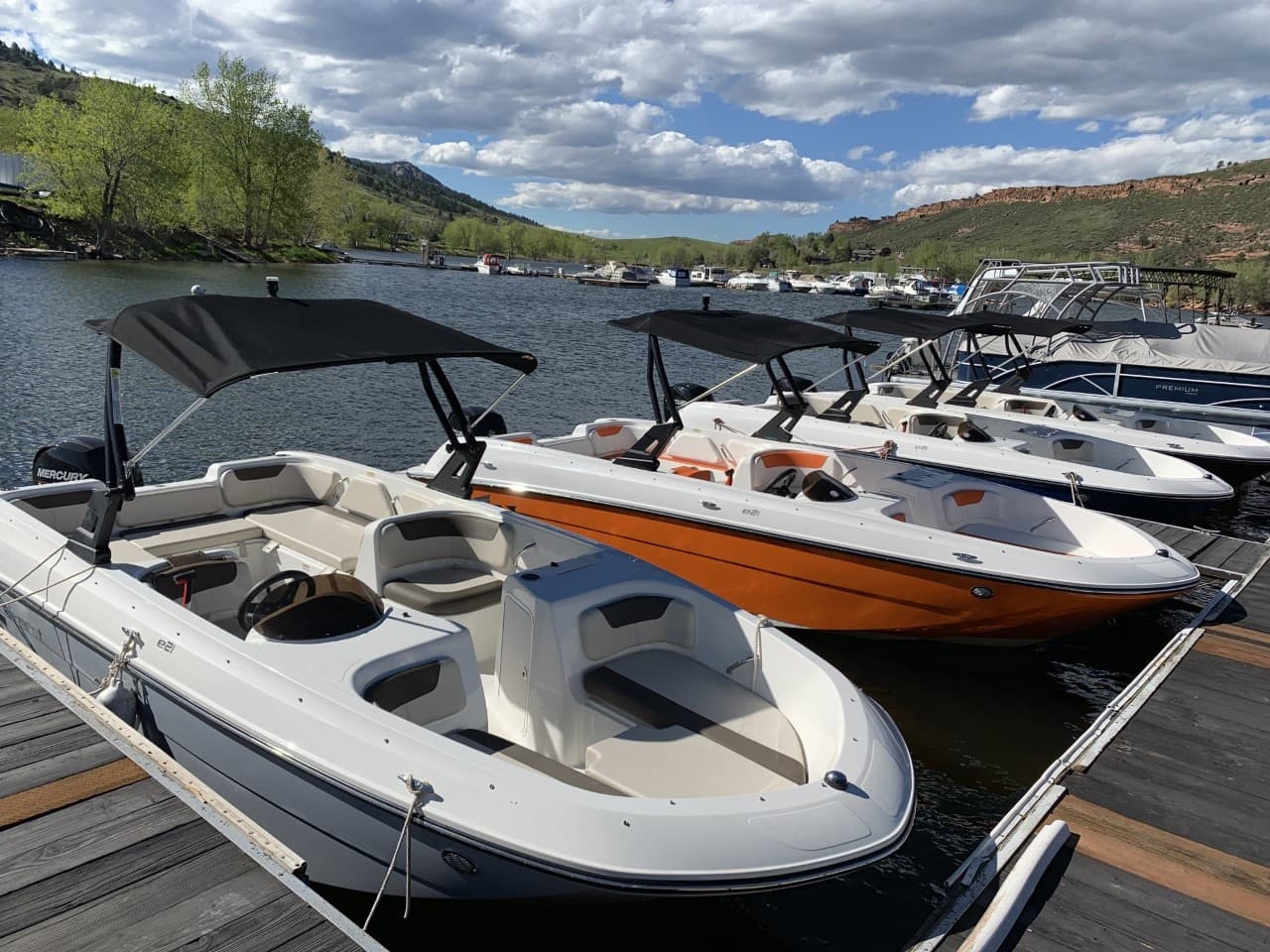 2022 Tower Ski Boat