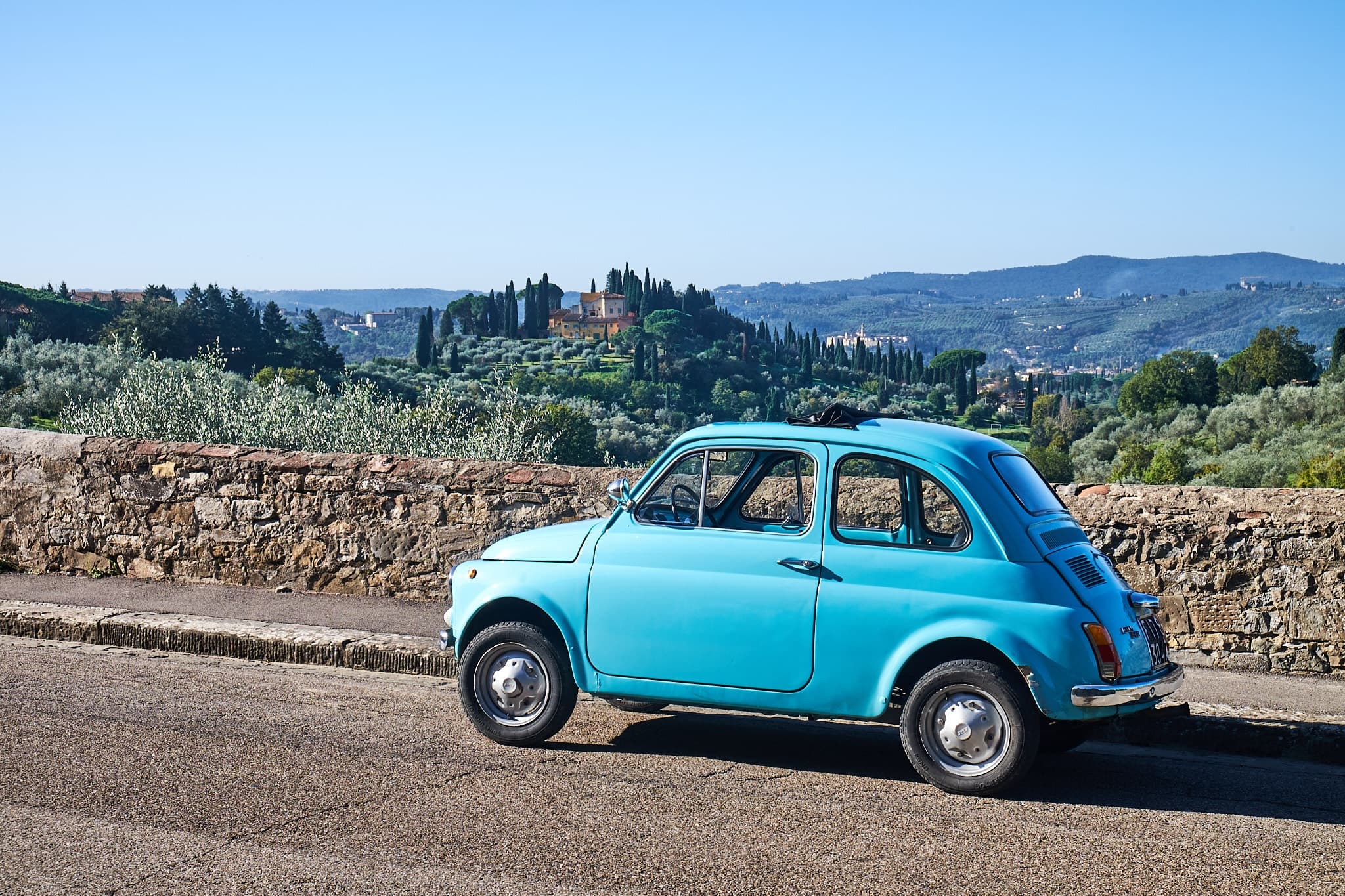 Private FIAT 500 Chianti Classico Wine Tour with lunch (4 hours)