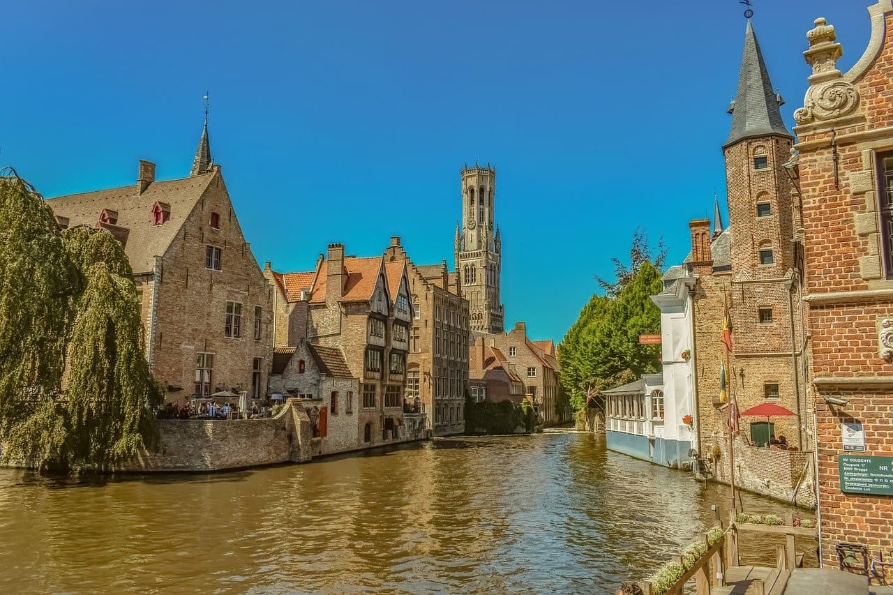 Historic Centre: Legends of Bruges Tour