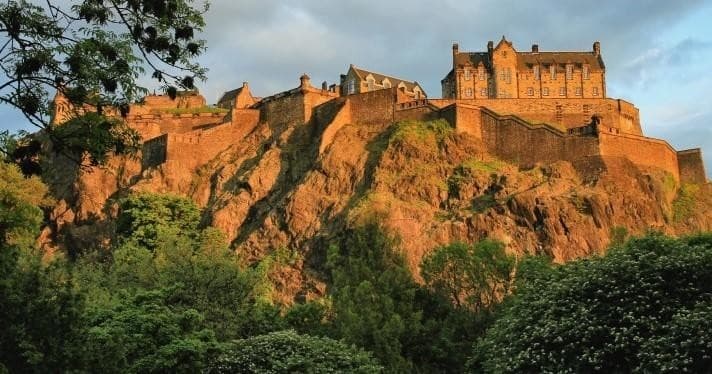 Private Castle and Old Town Walking Tour