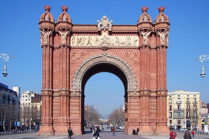 El Born walking tour & Ciutadella Park