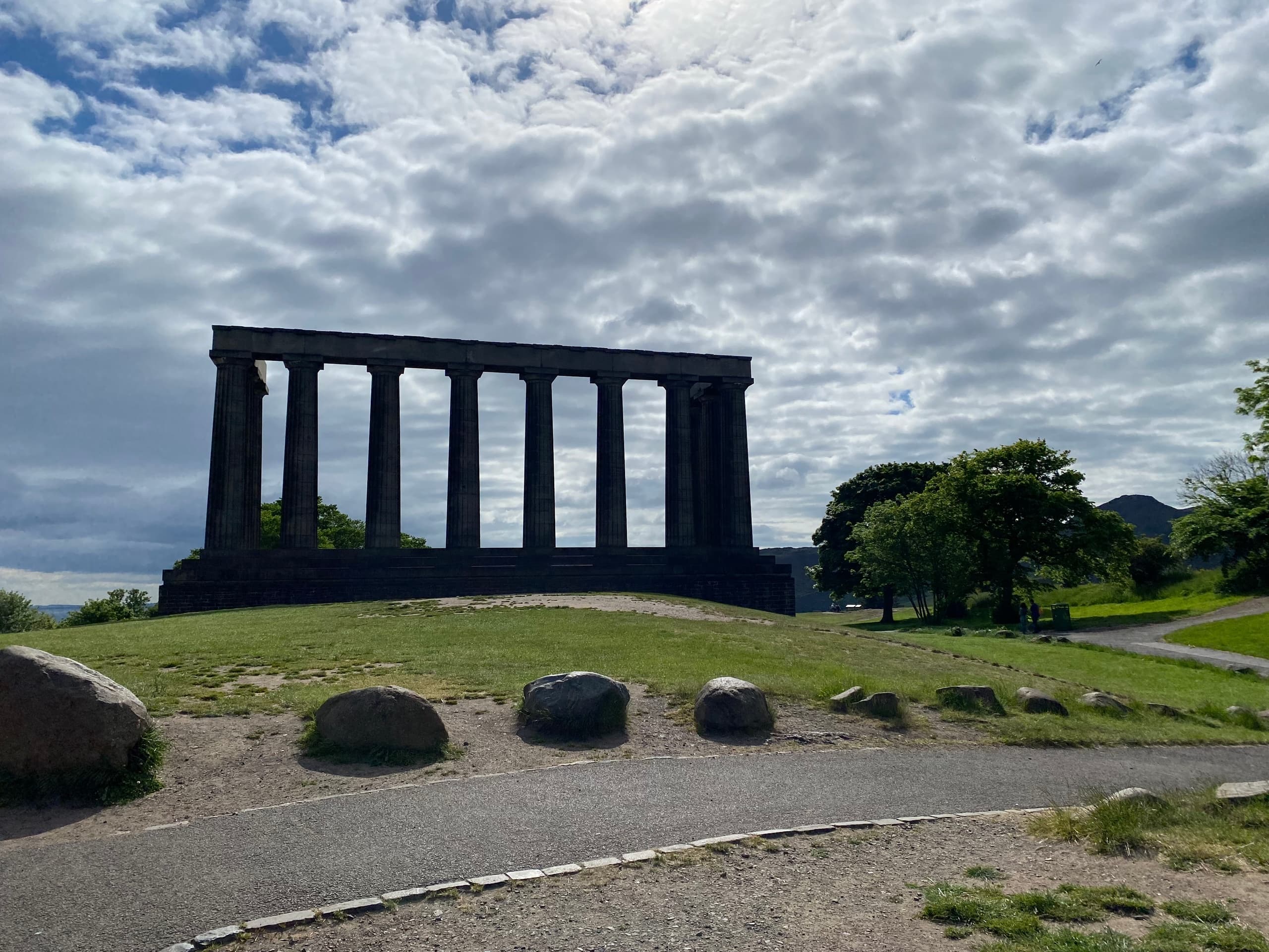 Private driver guided half day tour of Edinburgh