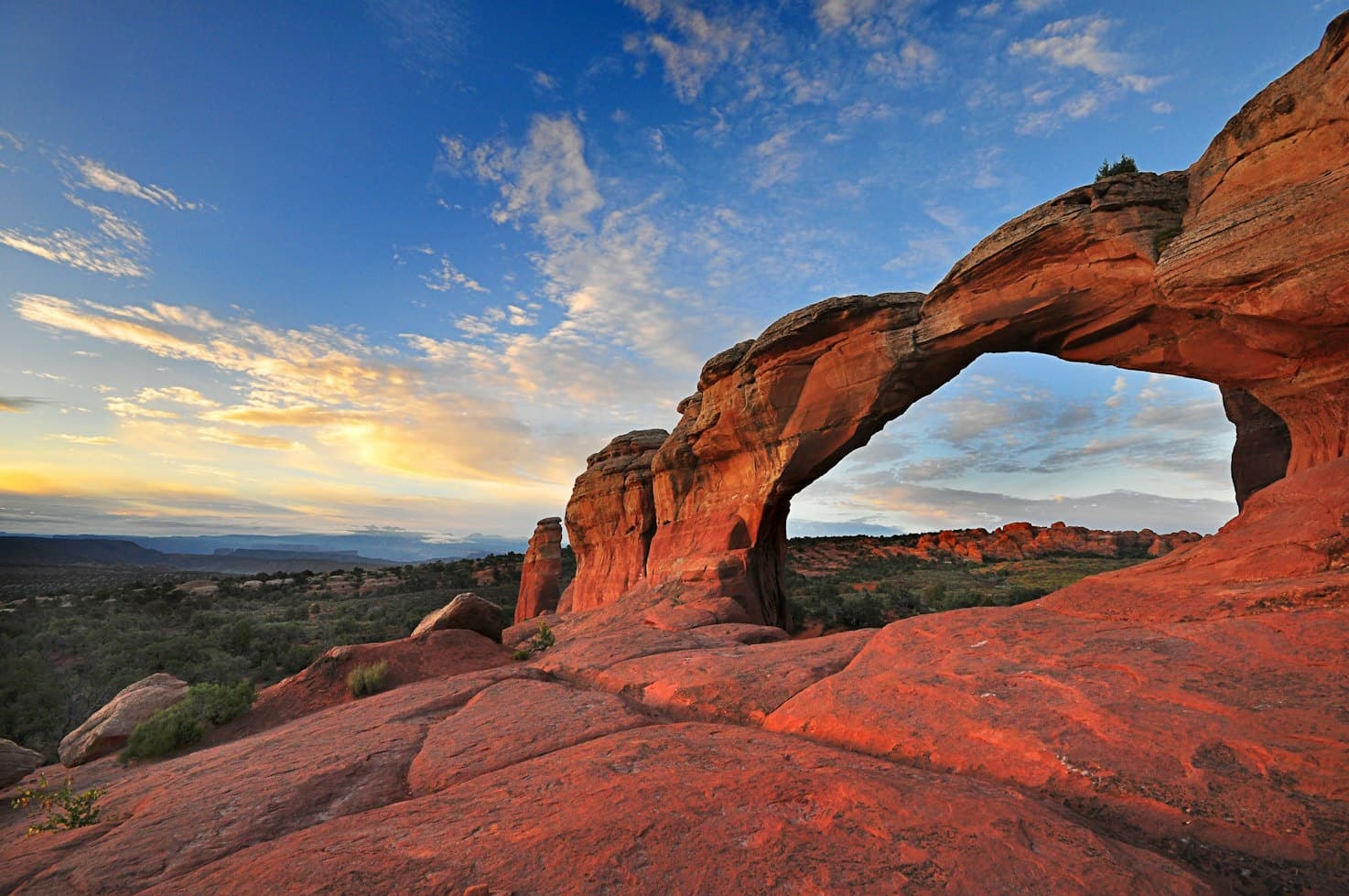Arches / Canyonlands Two Day Private Tour & Hike