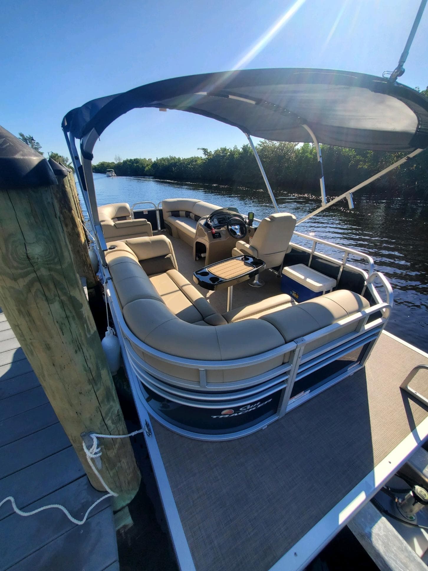 20ft Pontoon Party Barge at Burnt Store Marina