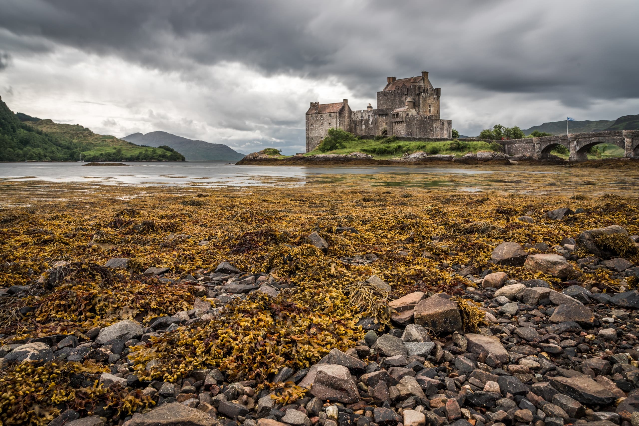 Isle of Skye Day Tour with Eilean Donan Castle