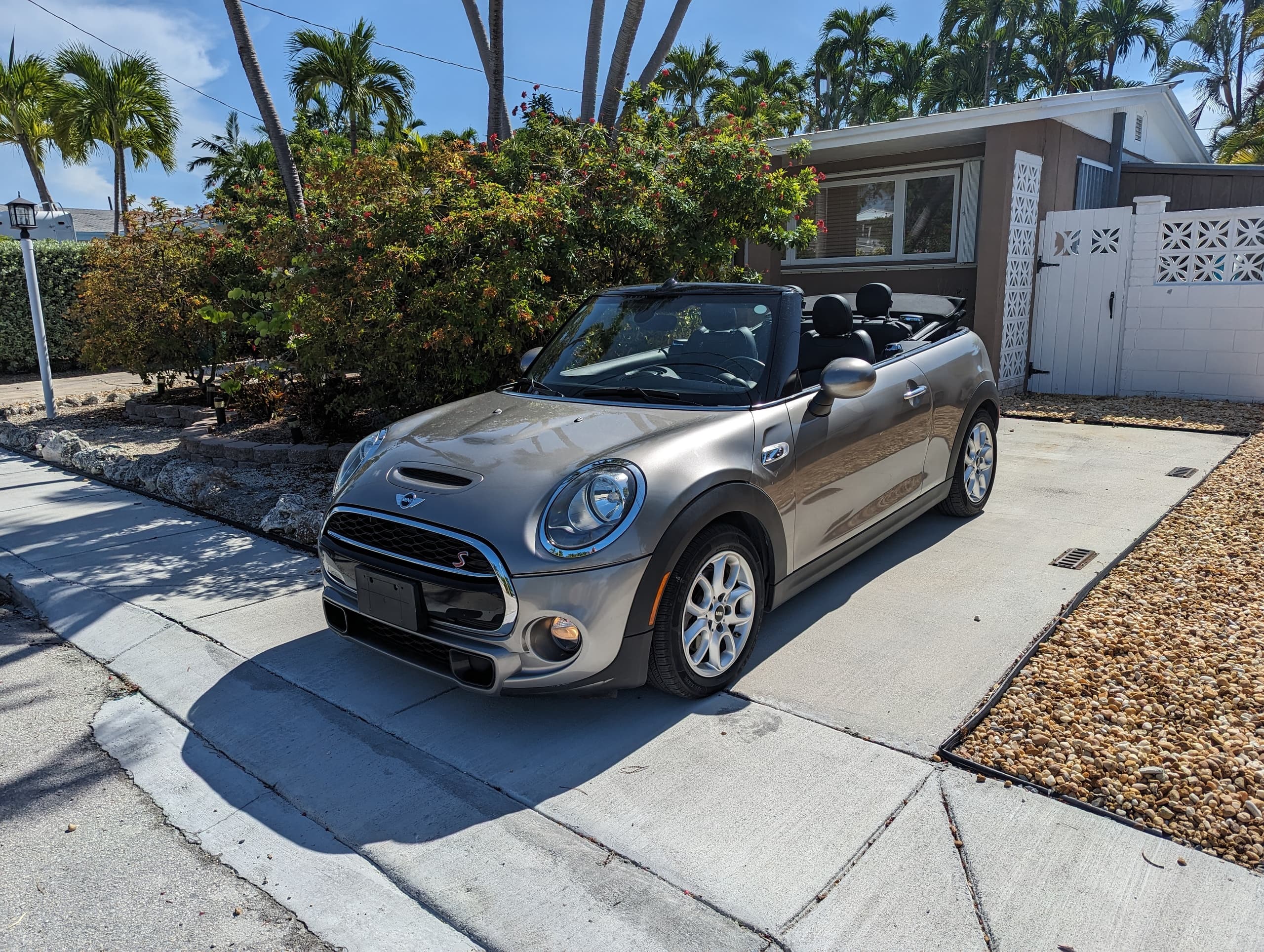 Mini Cooper Convertible Rental - Beachside R&R