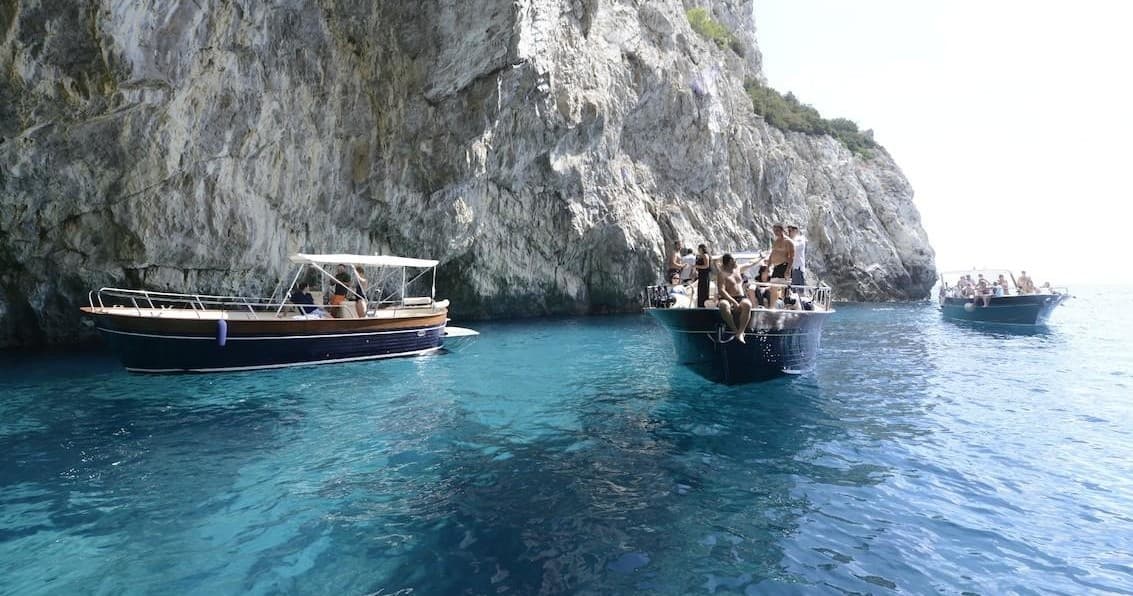 Escursione in barca a Capri da Roma con treno ad alta velocità