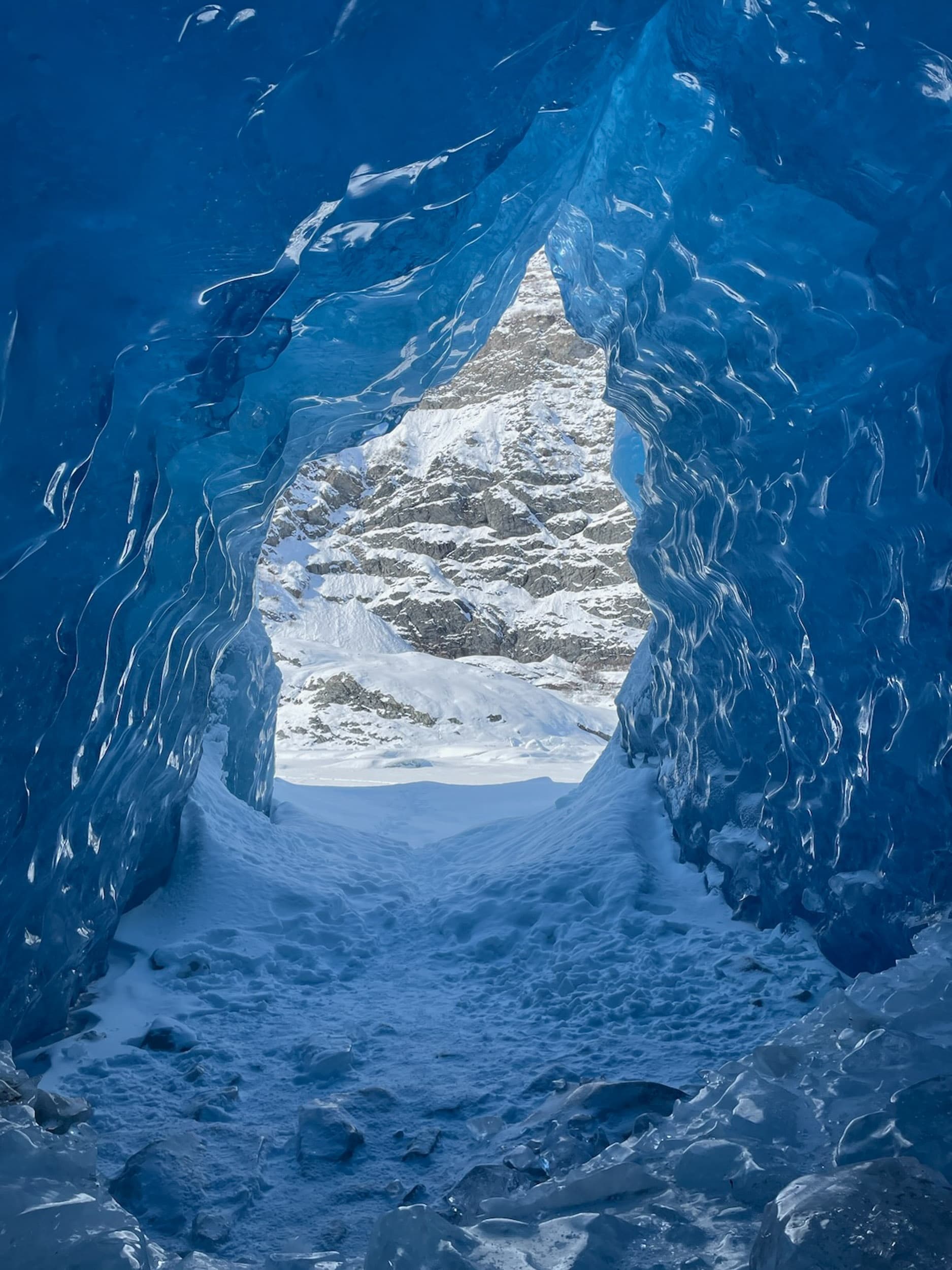 Winter Ice Cave Experience: One Landing