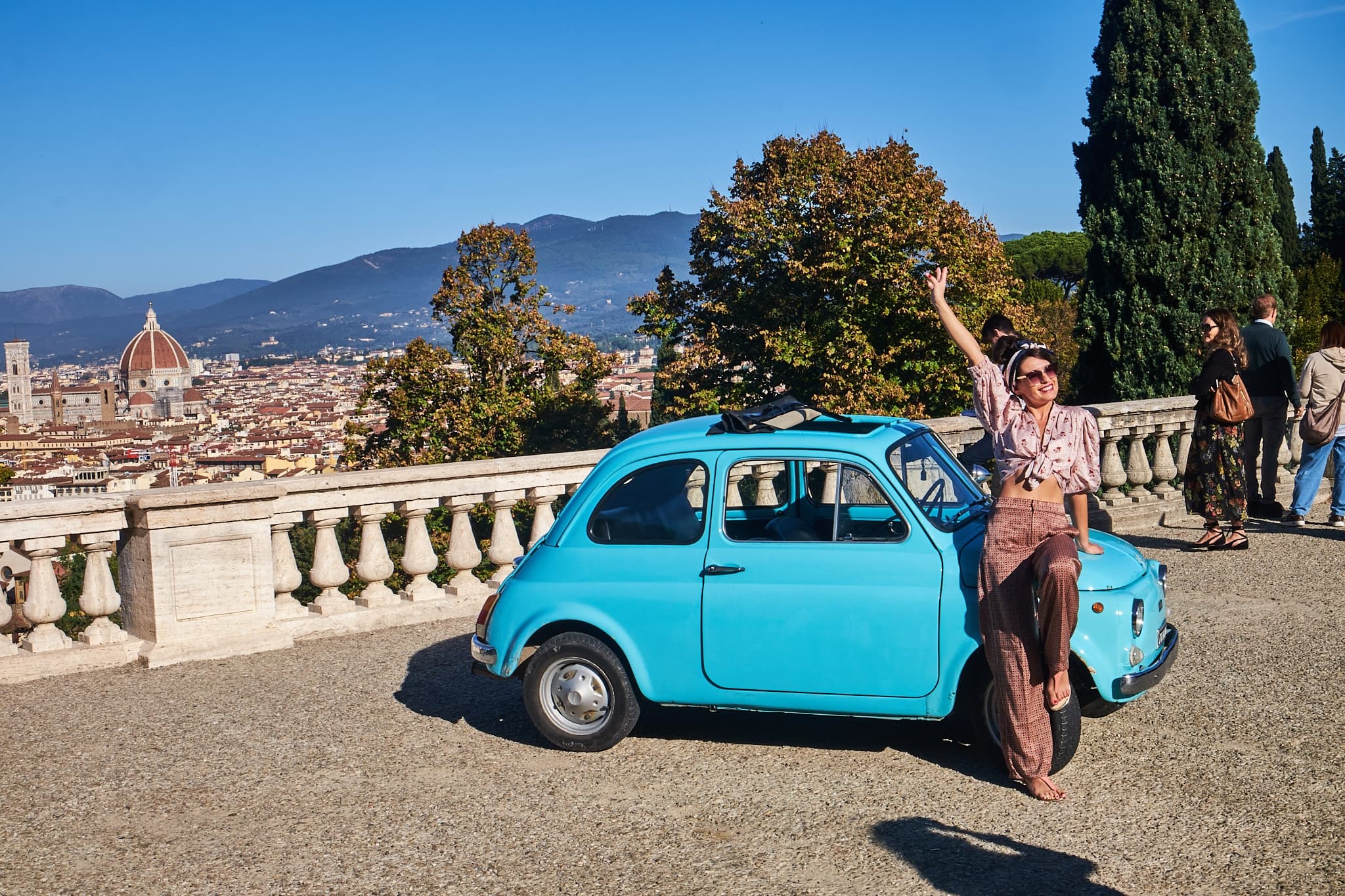 2 hour Vintage FIAT 500 - with breakfast or aperitivo and olive oil tasting at farm