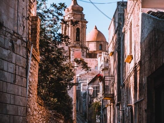 Erice walking tour, il borgo antico e degustazione di prodotti locali