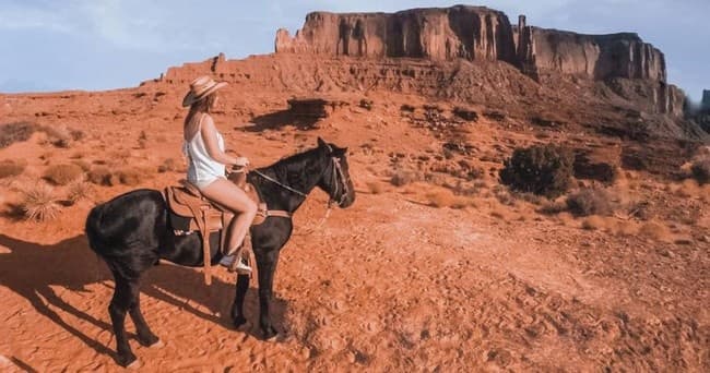 1 Hour Horseback