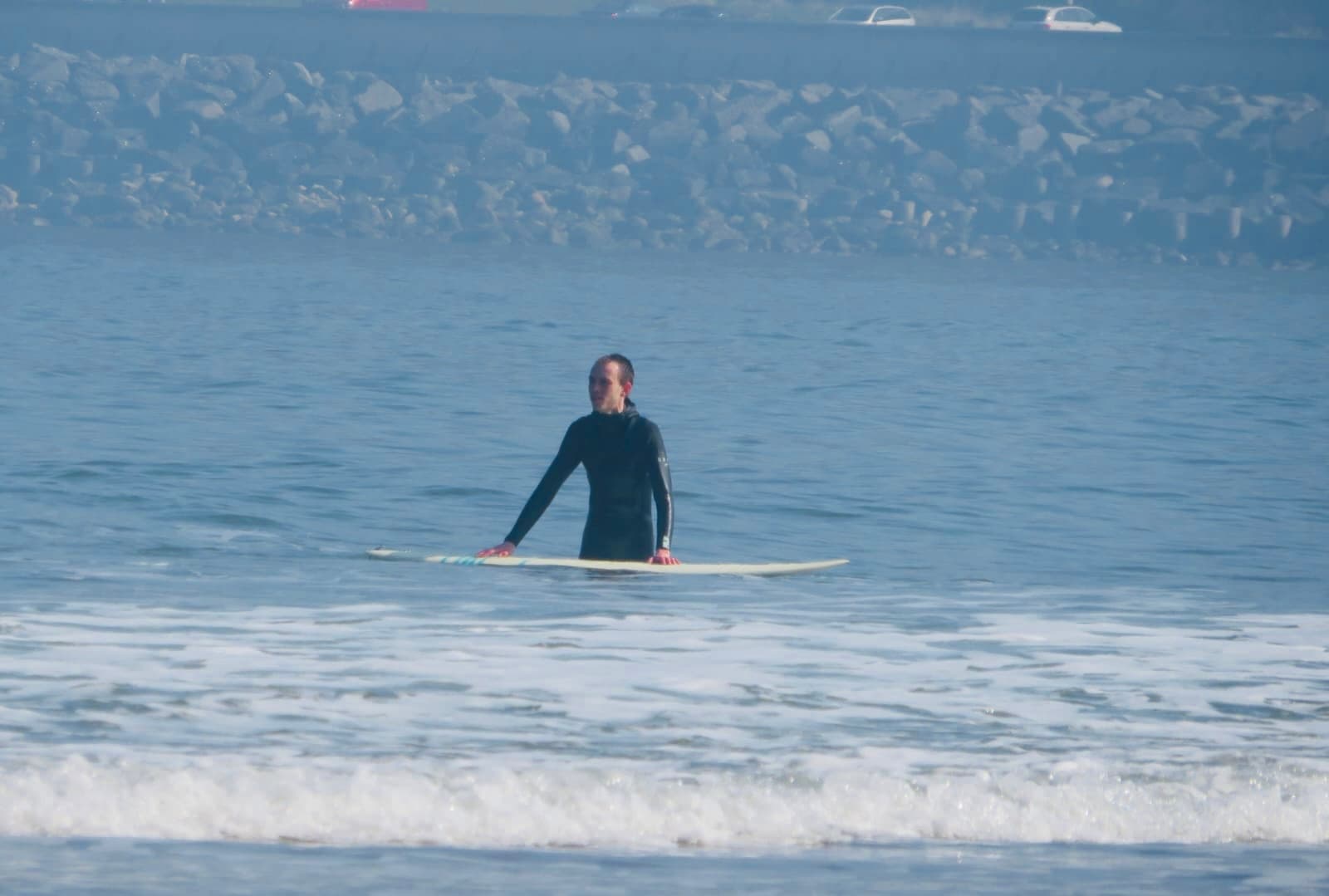 Longboard & Wetsuit