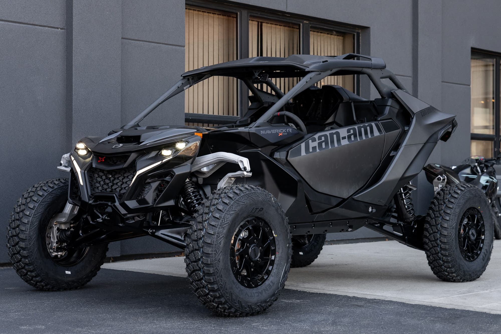 2024 Canam Maverick R
