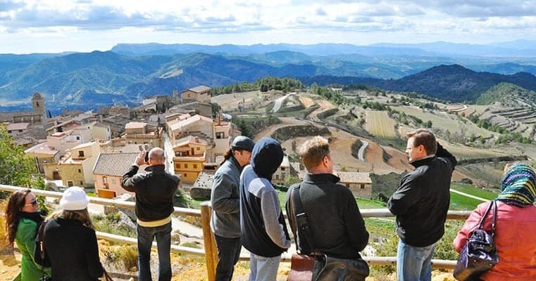 Private Penedès Day Trip: Countryside, Wine Tasting and Piquant Cuisine