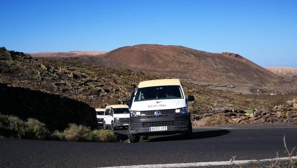 Lanzarote tour en un minivan de 8 plazas, una ruta diferente