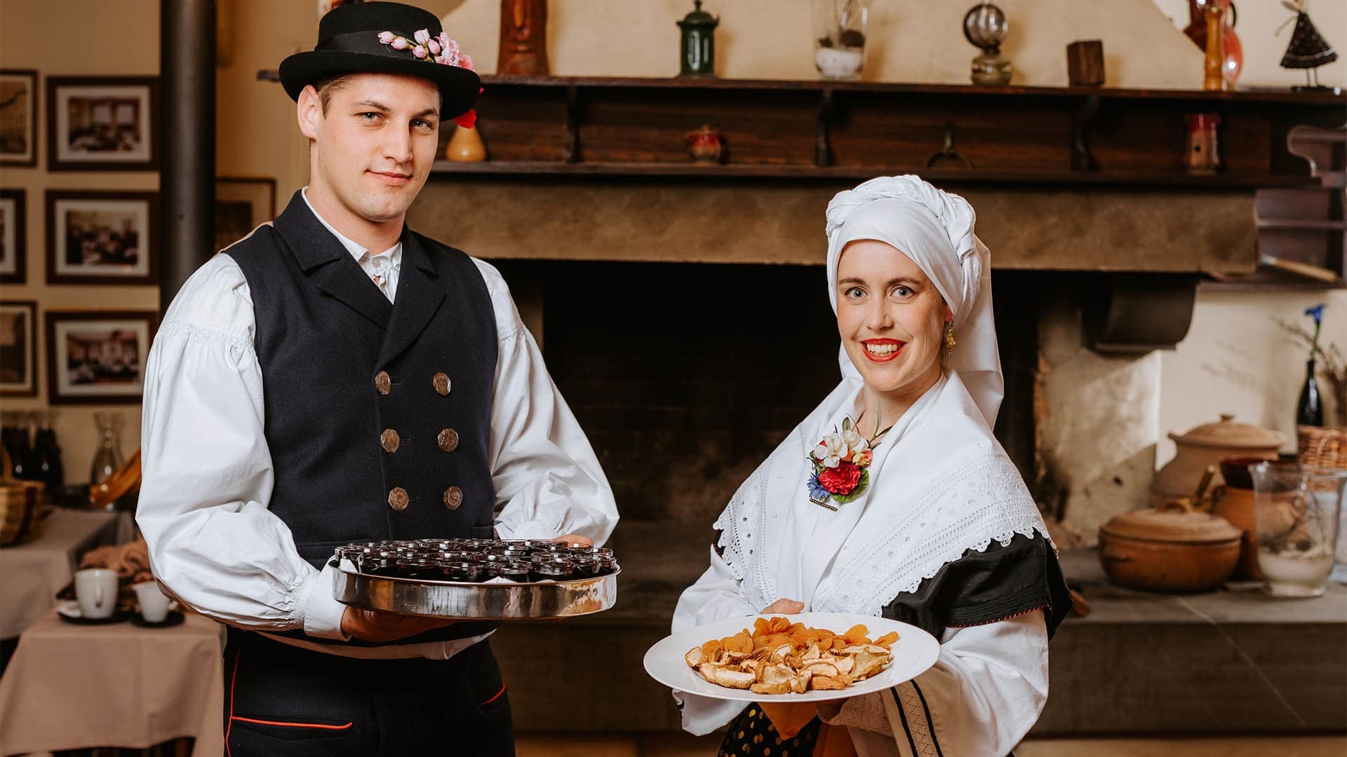 Tradicionalni slovenski večer