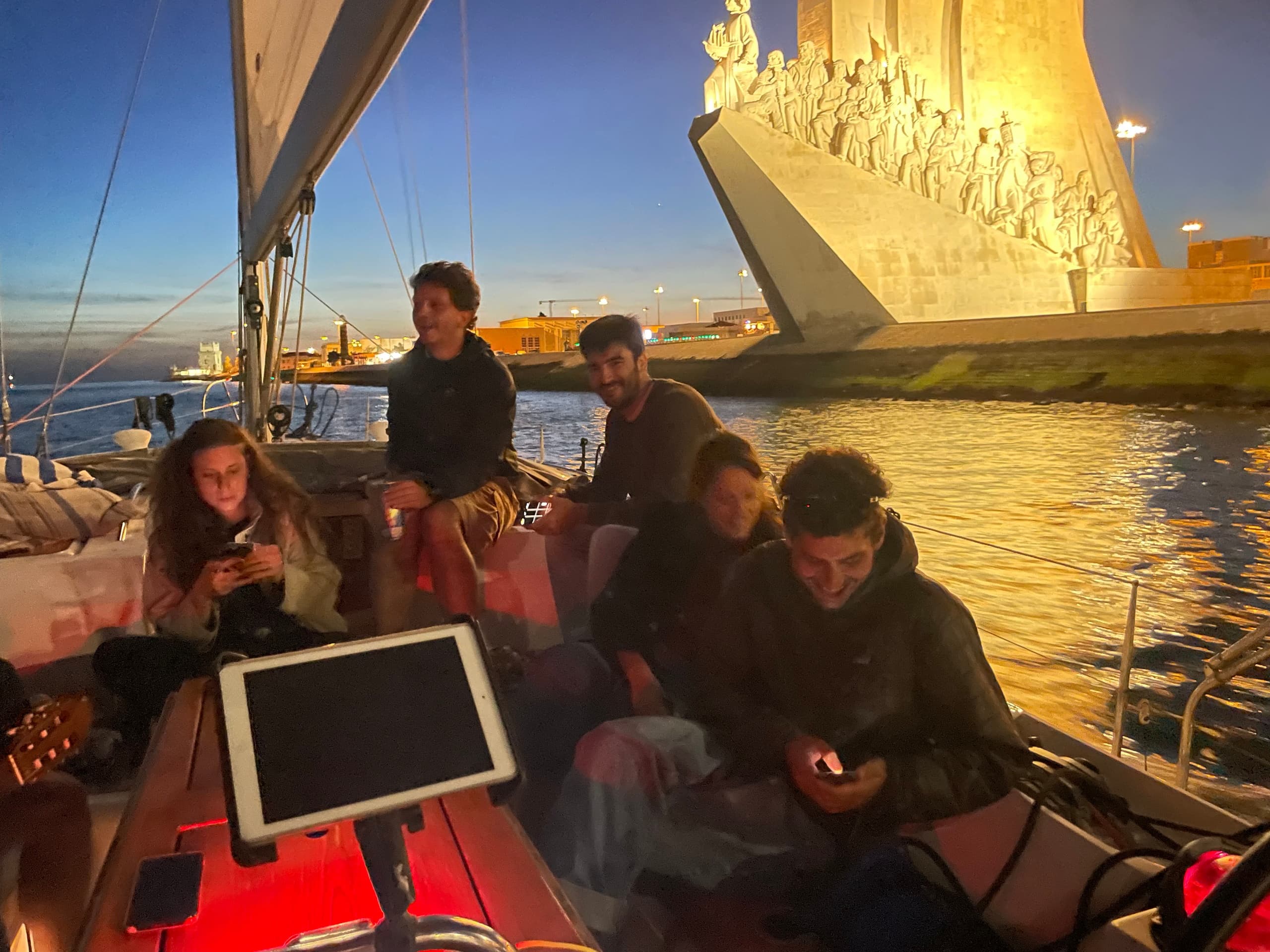Passeio à Noite em Lisboa