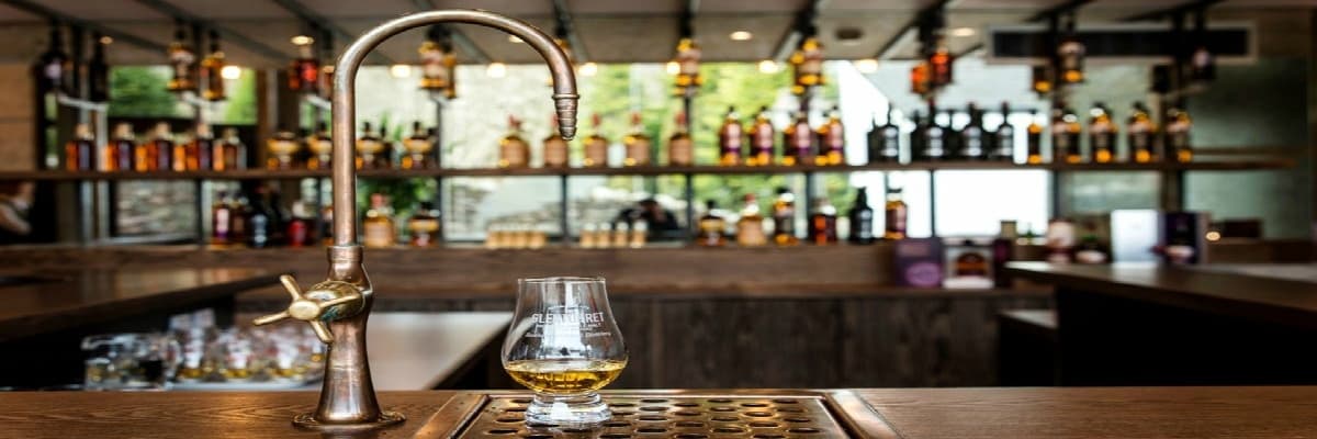 Scotland's Oldest Whisky Distillery Day Tour