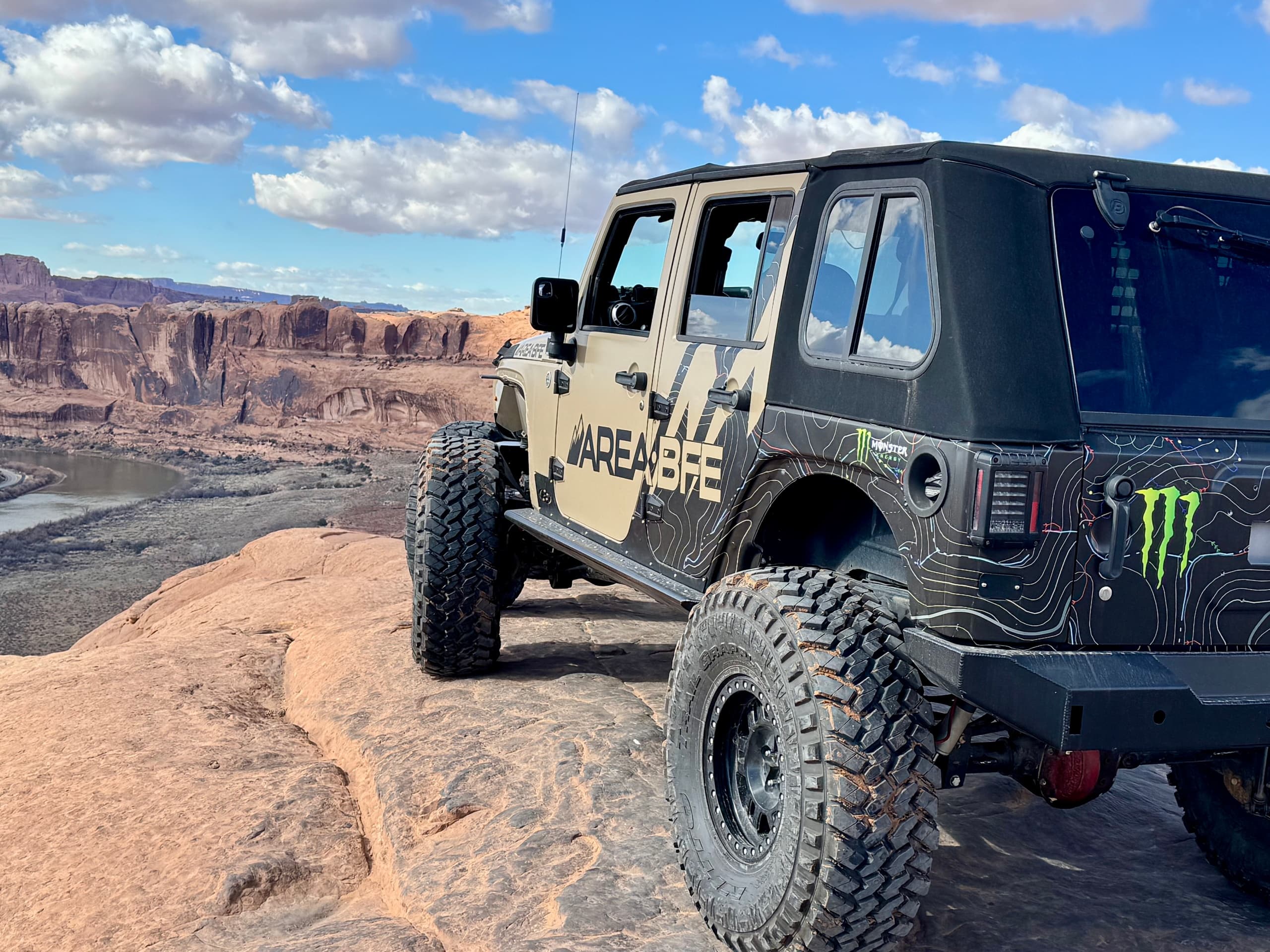 3 Hour Hell’s Revenge Moab Jeep Tours/Ride Along Adventure