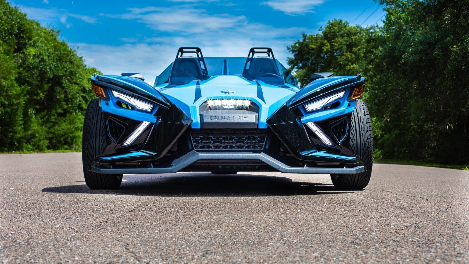 Two-Seater Manual Slingshot Rentals