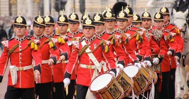 The Changing of the Guard: Private and family tour