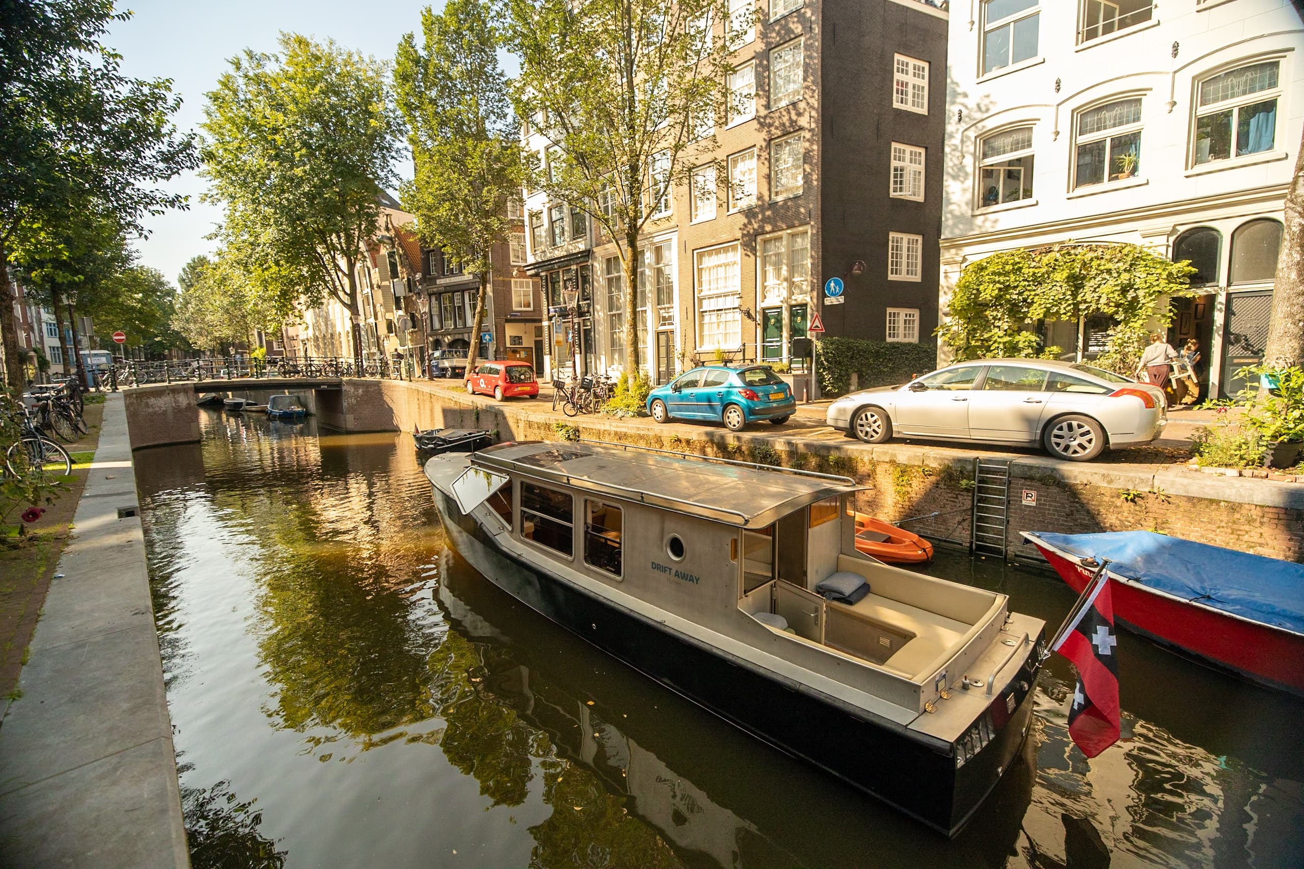 Private cruise on the Drift Away