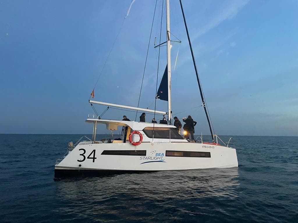 Catamarán Innovar  EXCLUSIVE