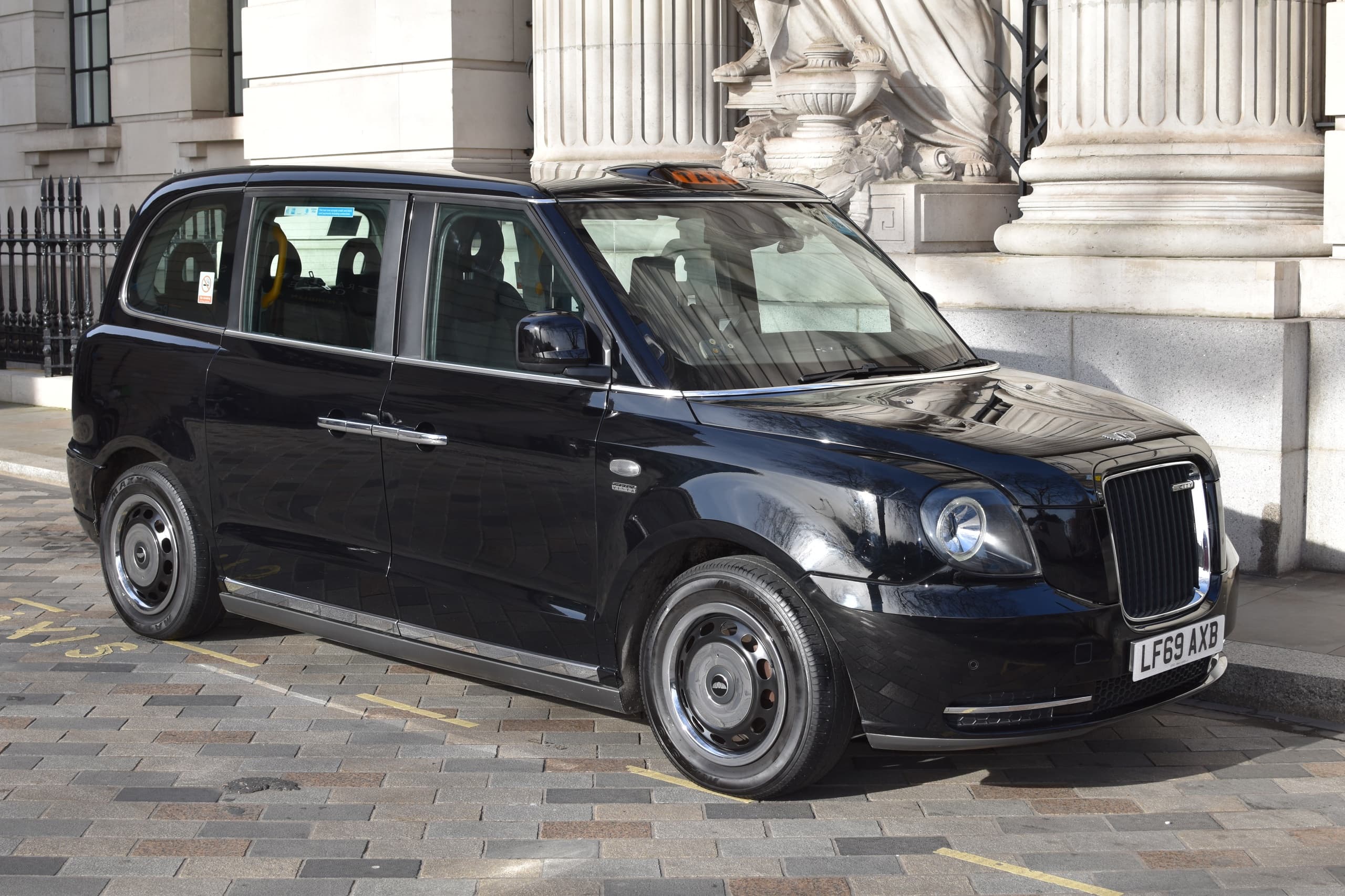 2.5 Hour Private Sightseeing Taxi Tour of London