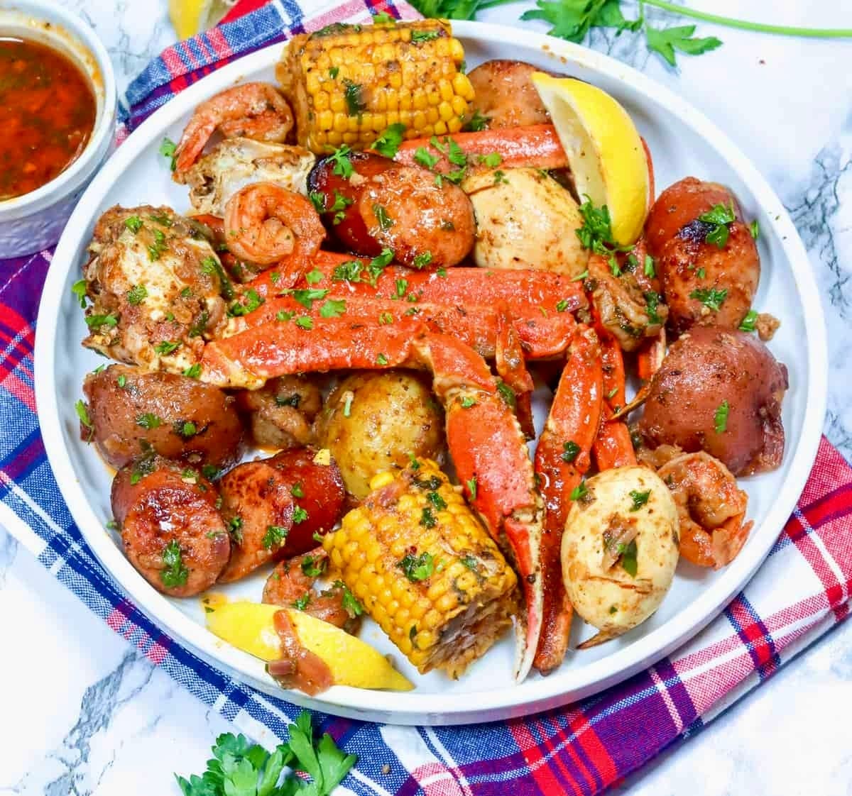 Lunch : Dinner : Happy Hour Cruise
