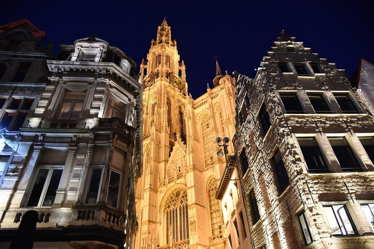Antwerp By Night Tour