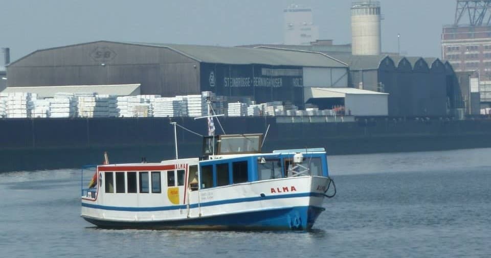 Einzelfahrt: Brake → Bremerhaven, Seebäderkaje