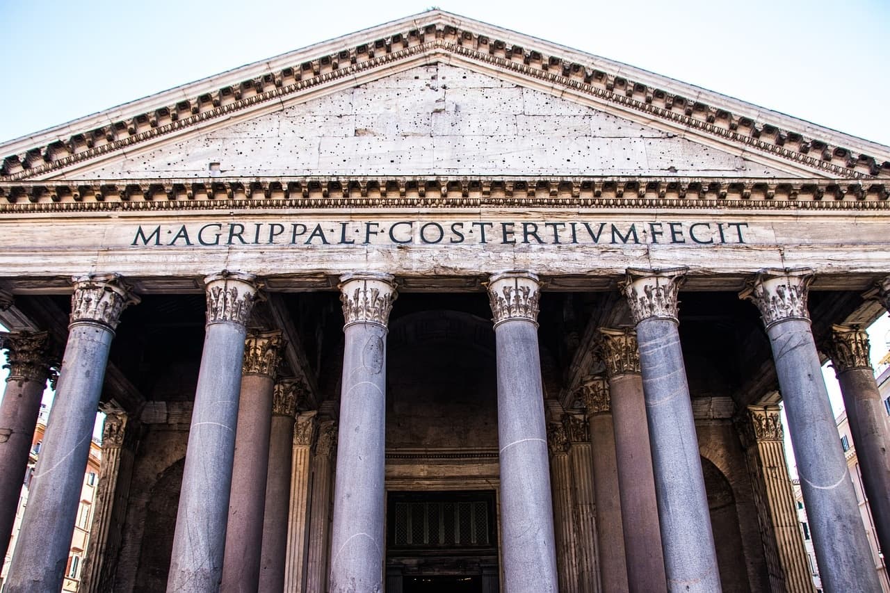 From Bones to Gods:  Capuchin Crypt to Pantheon walking tour