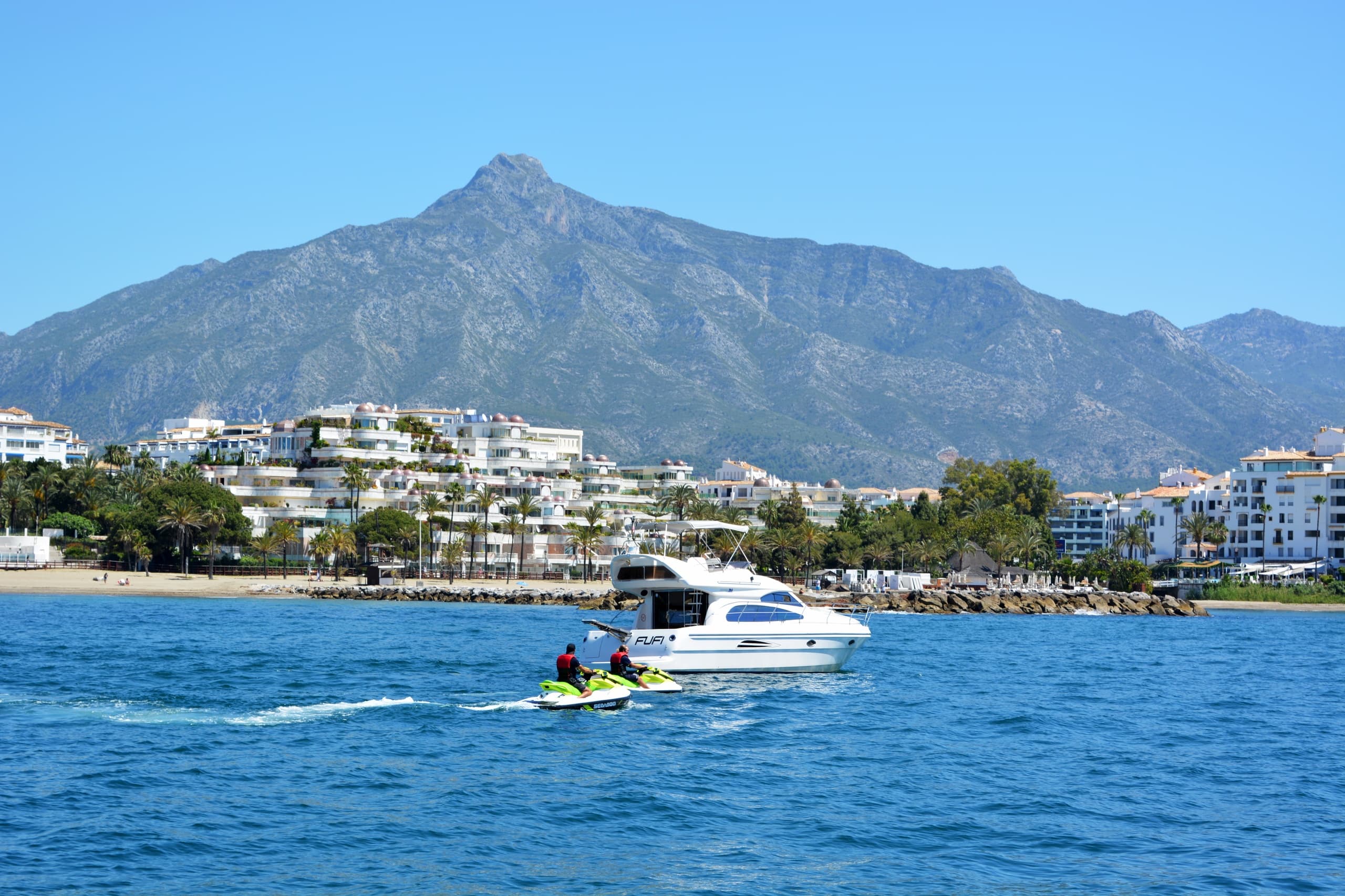 Paseo en RODMAN 1250