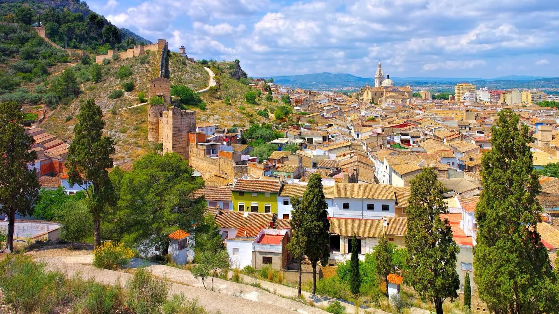 Tour Pueblos de la Montaña Valenciana: Anna y Xátiva desde Alicante con transfer privado